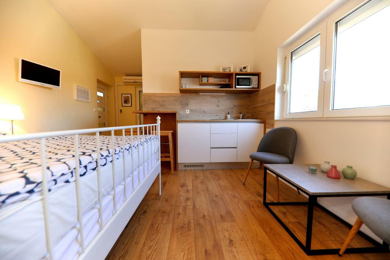Apartments Meri-Puntamika Задар Екстериор снимка