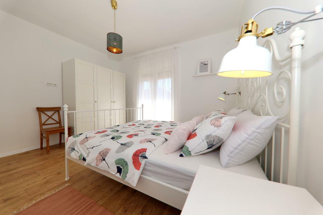 Apartments Meri-Puntamika Задар Екстериор снимка