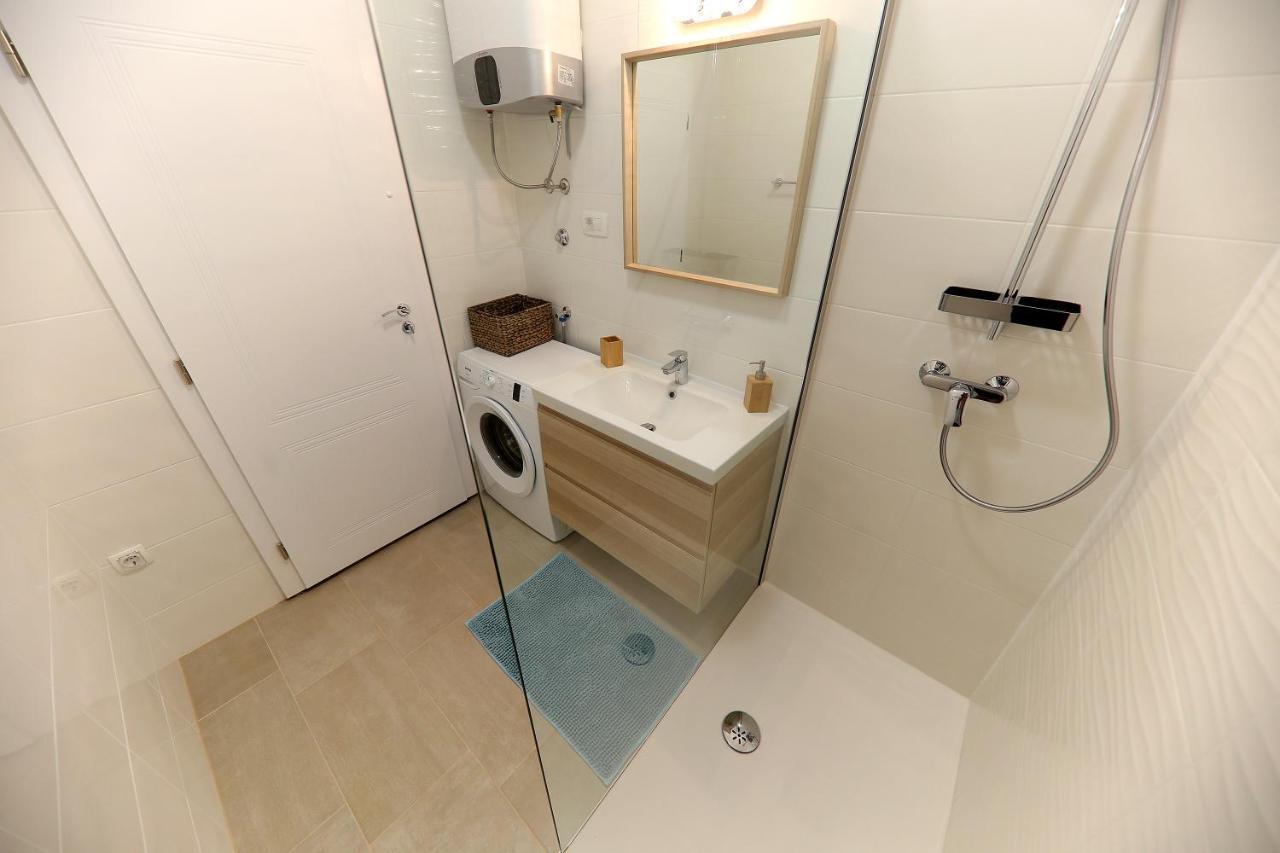 Apartments Meri-Puntamika Задар Екстериор снимка