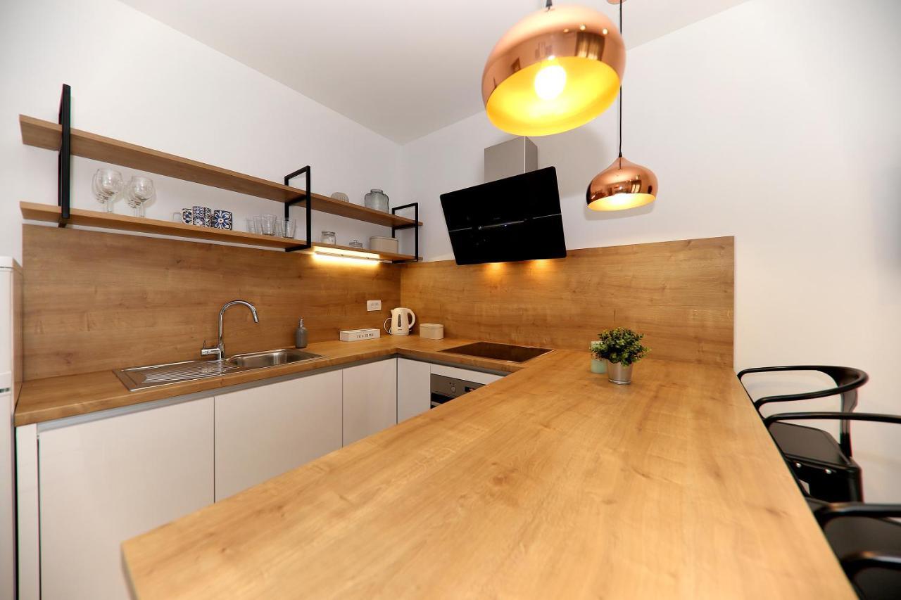 Apartments Meri-Puntamika Задар Екстериор снимка
